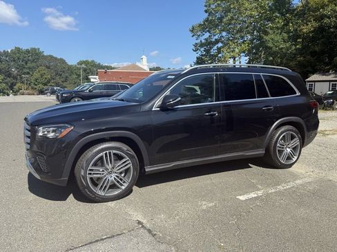 New 2026 Mercedes-Benz GLS 450 4MATIC image 4