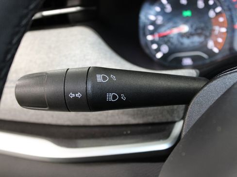 Used 2024 Jeep Compass Latitude image 22