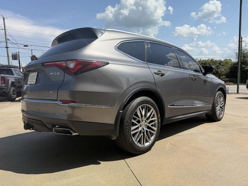 Used 2024 Acura MDX SH-AWD w/ Advance Package image 6