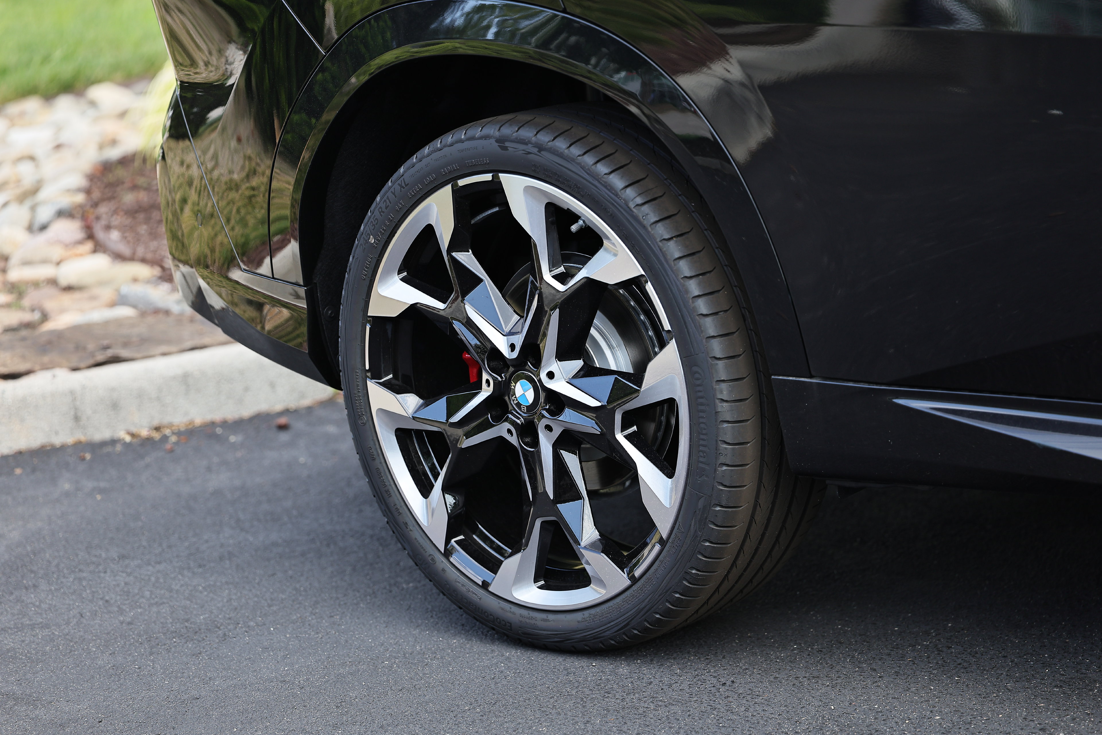 New 2026 BMW X2 xDrive28i w/ Technology Package AWD/4WD image 6