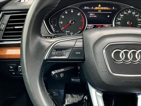 Used 2021 Audi Q5 Premium image 22