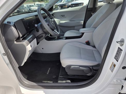 Used 2024 Hyundai Kona SE AWD/4WD image 10