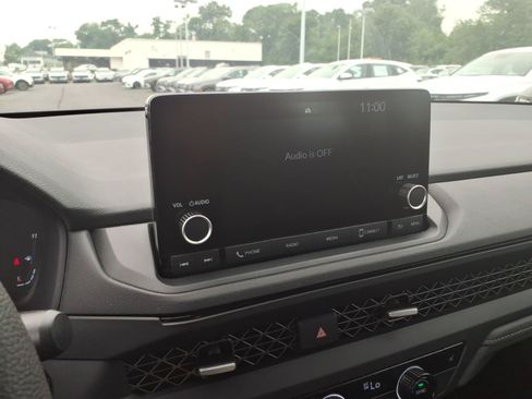 Used 2024 Honda Accord EX image 24