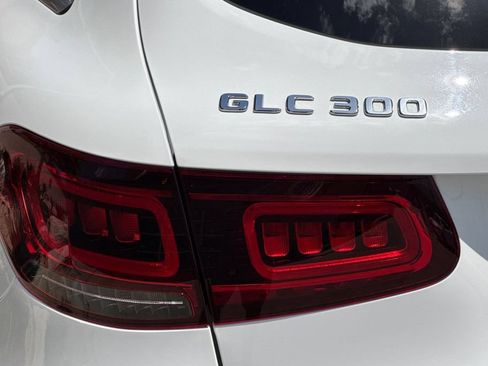 Used 2022 Mercedes-Benz GLC 300 image 34