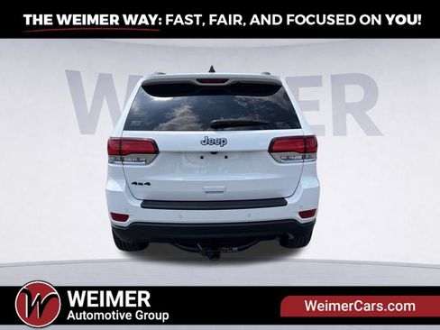 Used 2021 Jeep Grand Cherokee Laredo AWD/4WD image 4