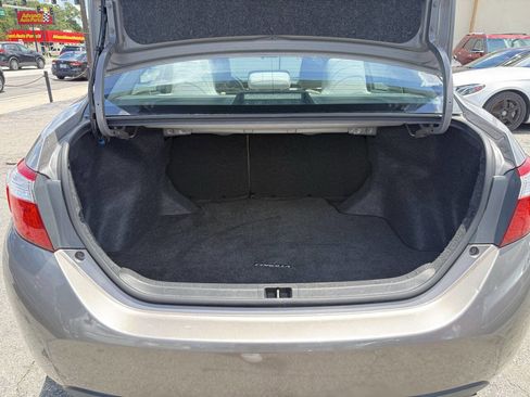 Used 2014 Toyota Corolla LE FWD image 22