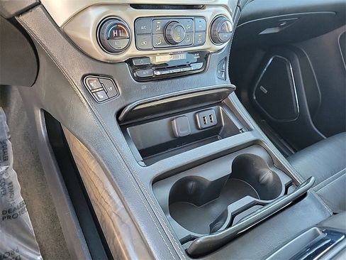 Used 2018 GMC Yukon Denali image 28