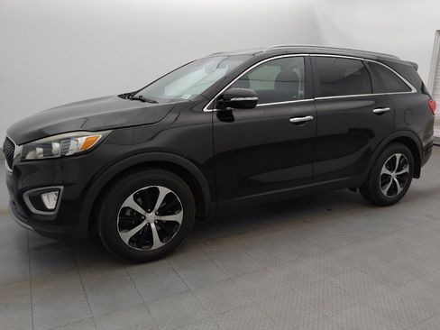 Used 2016 Kia Sorento EX FWD image 2