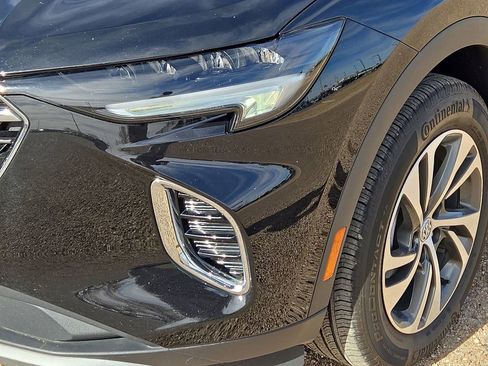 Used 2023 Buick Envision Essence image 9