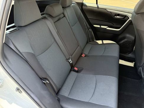 Certified 2025 Toyota RAV4 XLE AWD/4WD image 30