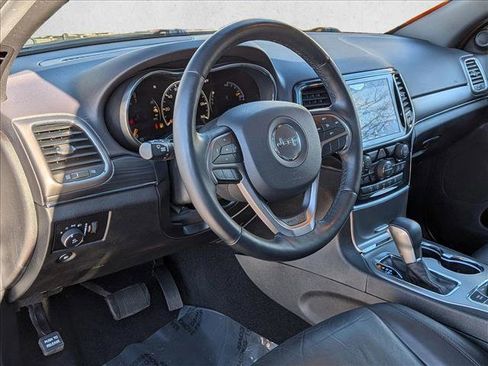 Used 2019 Jeep Grand Cherokee Limited image 10