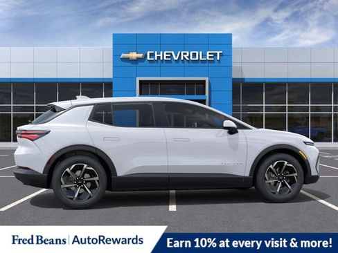 New 2026 Chevrolet Equinox EV LT image 5