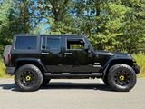 Used 2017 Jeep Wrangler Unlimited Sahara w/ Connectivity Group image 4