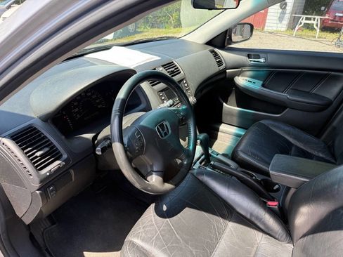 Used 2004 Honda Accord EX image 14