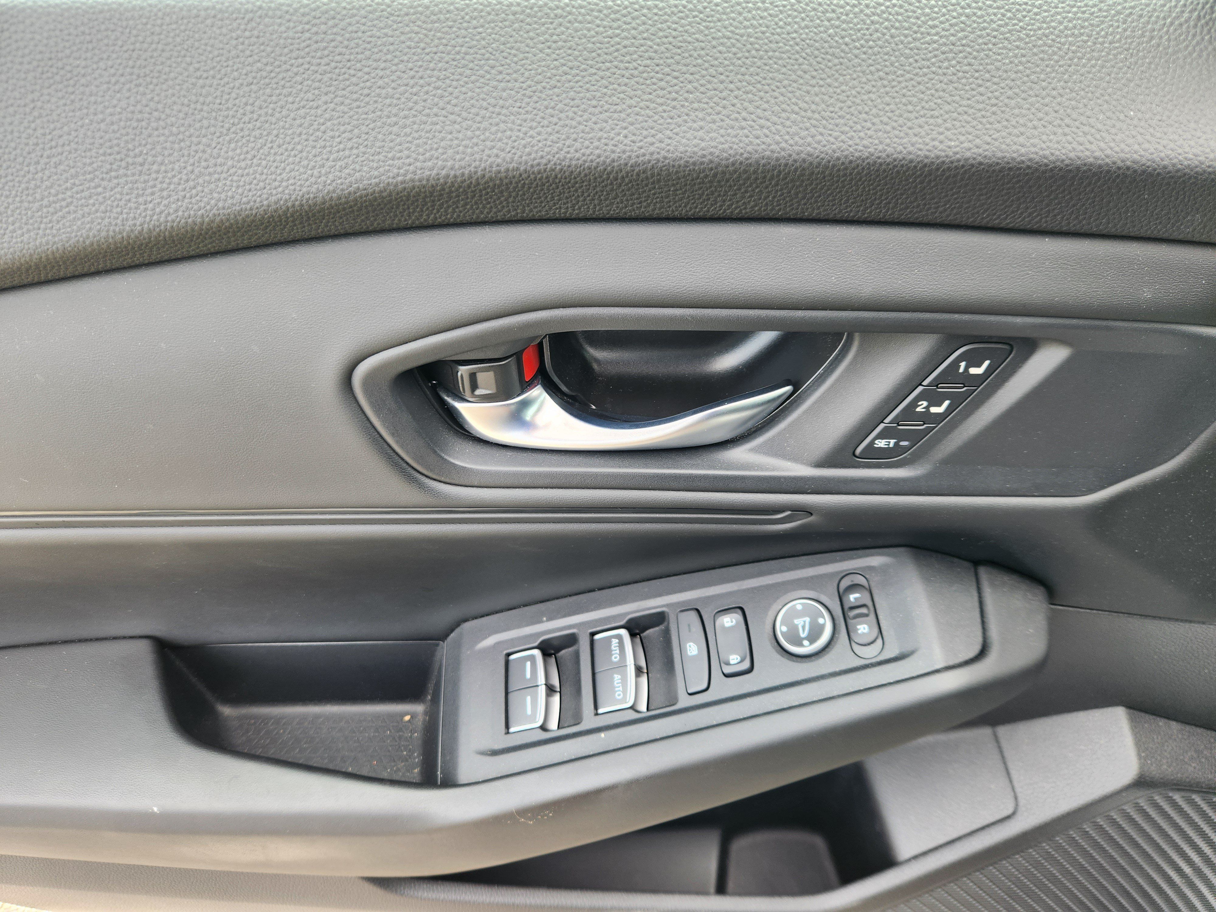 Certified 2024 Honda Accord EX-L image 17