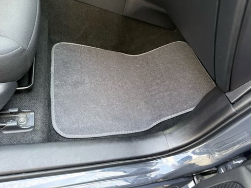 Used 2024 Toyota Corolla LE image 9