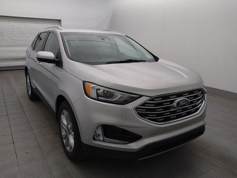 Used 2019 Ford Edge Titanium image 13