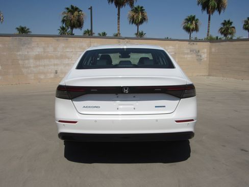 Used 2025 Honda Accord EX-L image 7