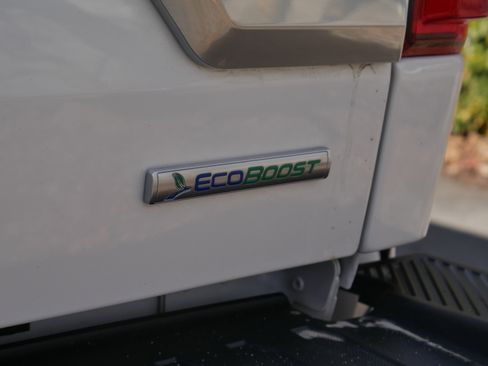 Used 2019 Ford F150 Platinum w/ Equipment Group 701A Luxury image 22