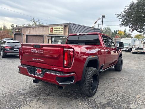 Used 2022 GMC Sierra 2500 Denali w/ Denali Ultimate Package AWD/4WD image 9
