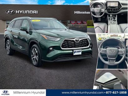 Used 2023 Toyota Highlander XLE