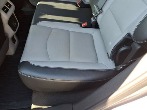 Used 2023 GMC Terrain SLT AWD/4WD image 21