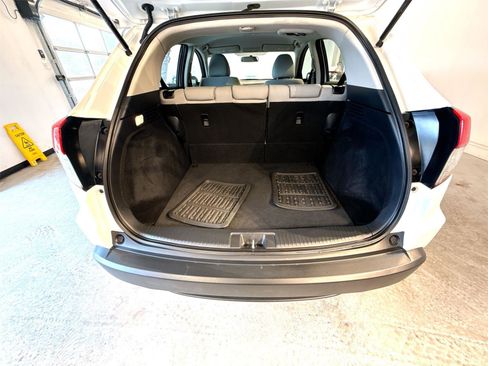 Used 2021 Honda HR-V LX image 19