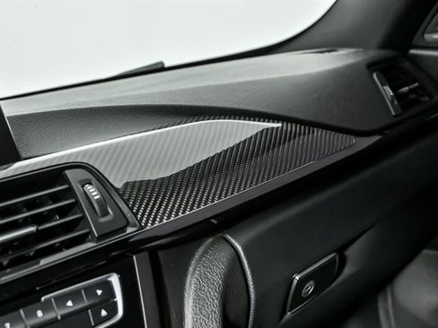 Used 2015 BMW M4 image 34