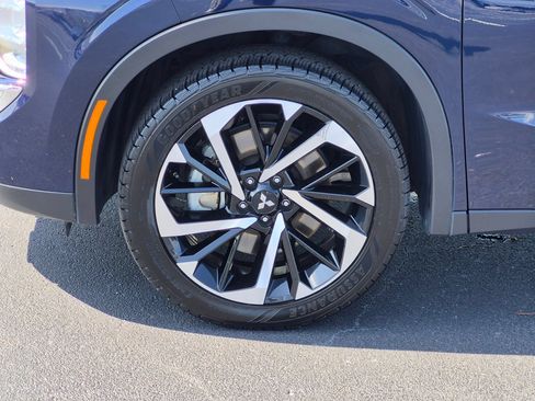 Used 2024 Mitsubishi Outlander SE Black Edition AWD/4WD image 10