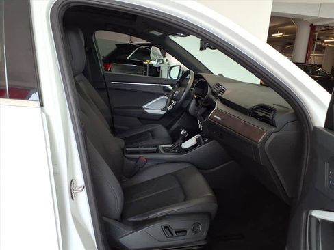 Used 2022 Audi Q3 2.0T Premium w/ Convenience Package image 21