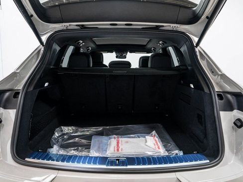 New 2026 Porsche Cayenne AWD/4WD image 31