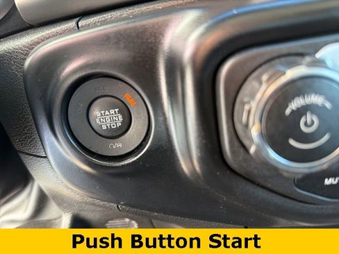 Used 2022 Jeep Wrangler Sport image 21