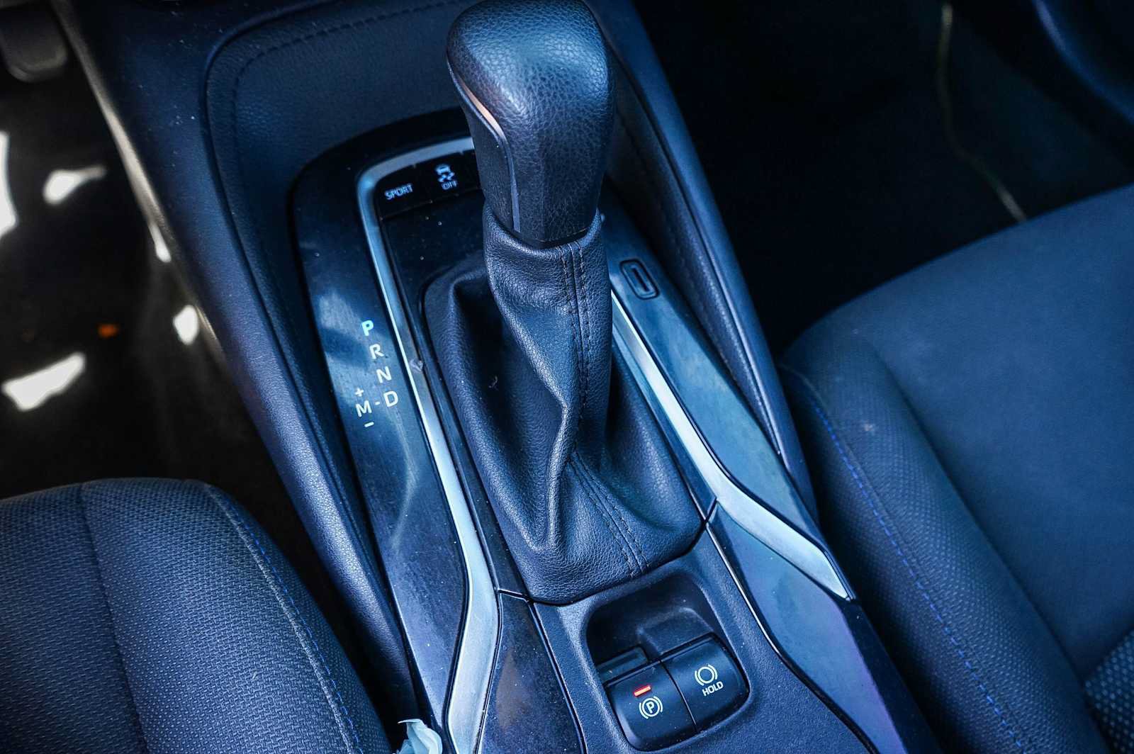 Used 2020 Toyota Corolla SE w/ Carpet Mat Package (TMS) FWD image 15