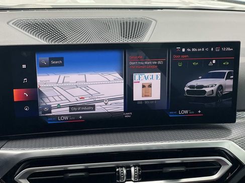 Used 2023 BMW 330i Sedan w/ M Sport Package image 11