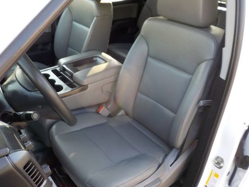 Used 2018 Chevrolet Silverado 2500 W/T w/ WT Convenience Package RWD image 13