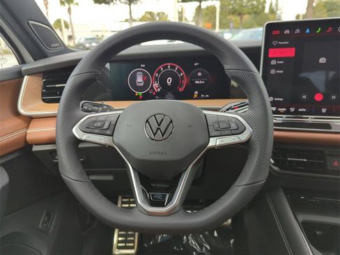 New 2026 Volkswagen Tiguan SEL R-Line image 26