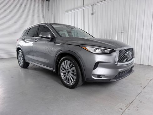 Certified 2023 INFINITI QX50 Luxe FWD image 3