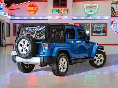 Used 2015 Jeep Wrangler Unlimited Sahara w/ Connectivity Group image 3