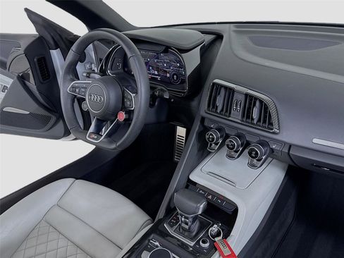 Used 2021 Audi R8 V10 w/ Premium Package image 27