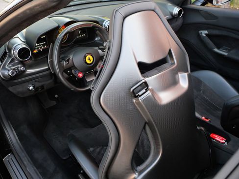 Used 2023 Ferrari F8 Tributo RWD image 27