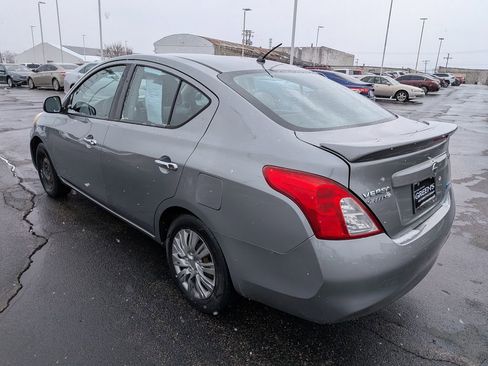 Used 2014 Nissan Versa SV image 5