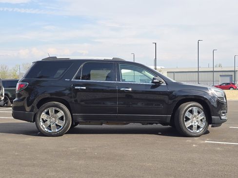 Used 2017 GMC Acadia Limited SLT image 32