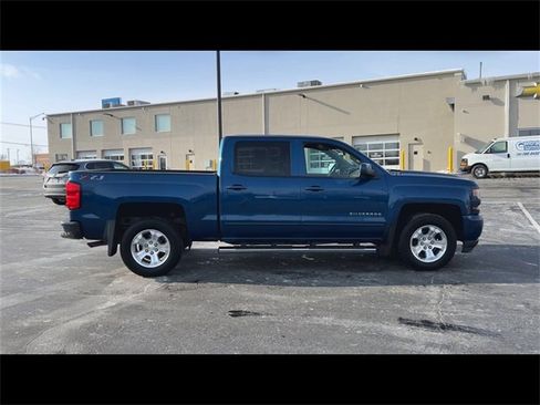 Certified 2018 Chevrolet Silverado 1500 LT image 9