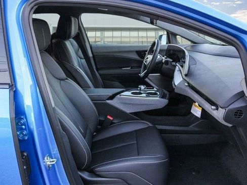 Used 2026 Cadillac Optiq Luxury 2 image 15