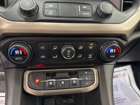 Used 2023 GMC Acadia Denali w/ Denali Ultimate Package image 31