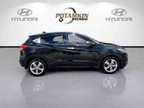 Used 2019 Honda HR-V LX image 4