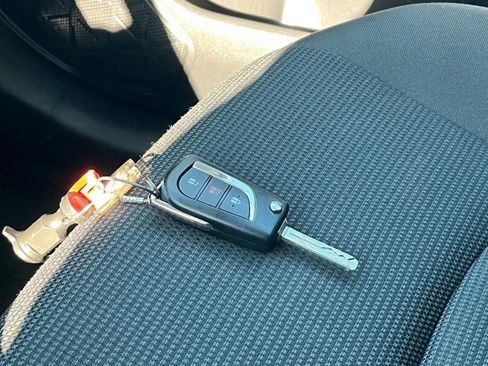 Used 2025 Toyota RAV4 LE image 22