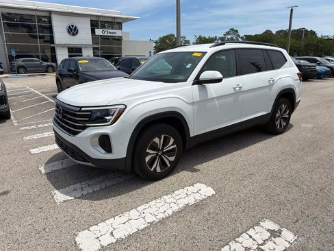 Certified 2024 Volkswagen Atlas SE FWD image 26