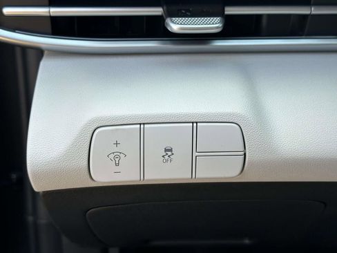 New 2026 Hyundai Elantra Limited w/ Cargo Package FWD image 31