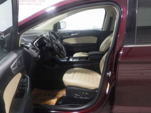 Used 2019 Ford Edge SEL w/ Equipment Group 201A FWD image 8